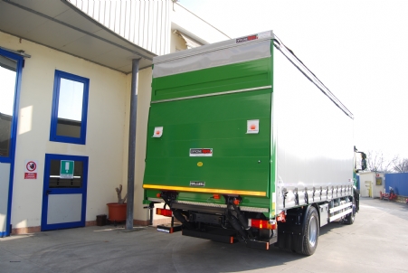 IVECO STRALIS 190 S36 + DHOLLANDIA DHLM.20