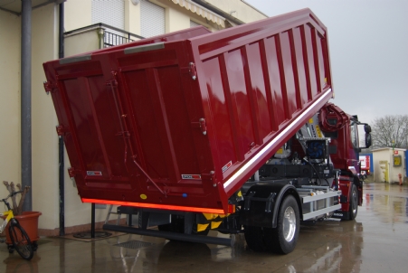 IVECO STRALIS 190 S36 + ICAR BAZZOLI IB 120.Z81