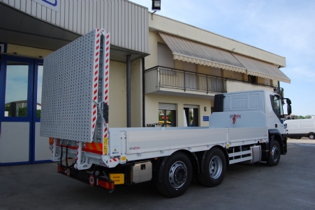 IVECO STRALIS 320 S36 + RAMPE + VERRICELLO VIME MH 8000