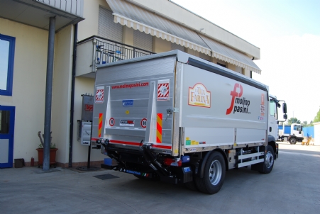 MAN TGM 18.340 4x2 BL + ELEFANTCAR ELN 2200