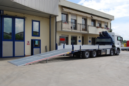 MAN TGS 35.450 8X2-6 BL PIANALE RIBASSATO + RAMPA + VERRICELLO IDRAULICO