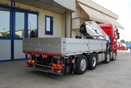 SCANIA R 560 + FASSI F950AXP.26