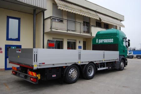 SCANIA R490 LB 6x2*4MLB