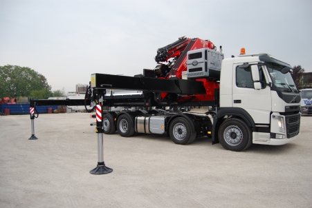 VOLVO FM 82F R3 8X2 IMPIANTO SCARRABILE BPM + FASSI F1100RA.2.28 A FUNZIONAMENTO AUTONOMO con PLC